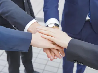 経営管理ビザとは?取得の条件や注意点を外国人雇用企業に向け解説