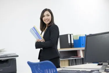 日本で働く外国人はどのくらい？国籍や在留資格は？企業に向け詳しく解説