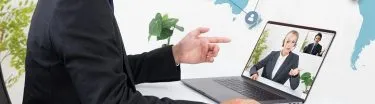 オンライン面接を成功させよう！マナーや注意点を徹底解説