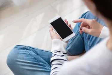 海外赴任中に携帯電話番号を維持する方法3選!お得に維持する方法とは?