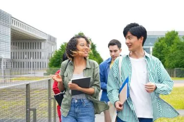 海外留学後の就職先は?留学の経験が活かせる就職先4選を紹介!