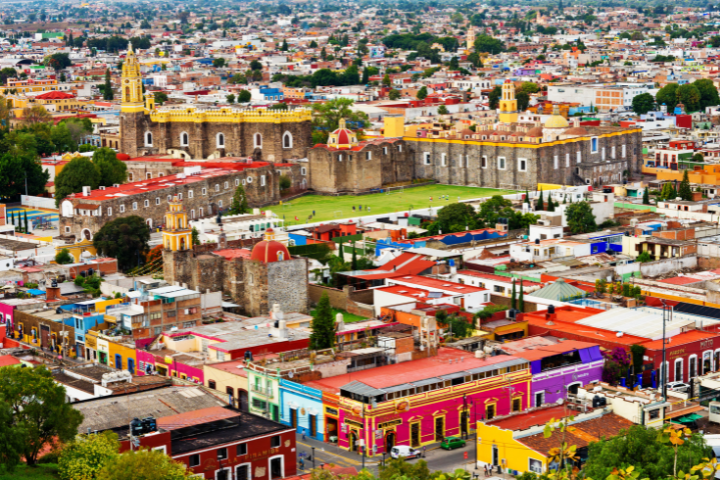 メキシコ、プエブラ州のチョルラの空撮