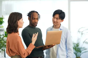 第二新卒が海外就職するには？海外で働く4つの方法を解説