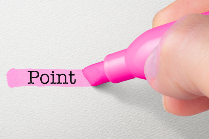 ポイントと書かれた文字をピンクのマーカーする画像
