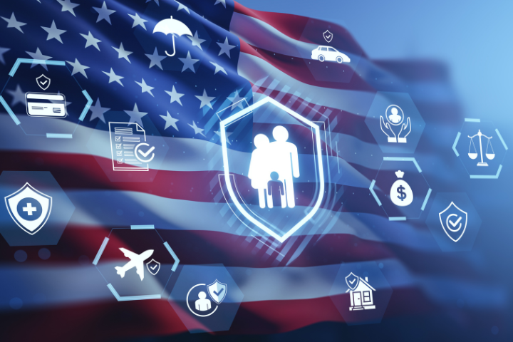 米国国旗を背景に、医療、金融、法律、旅行の安全に関するアイデアを象徴するデジタルアイコンを使用した、家族保険の保護のイメージ画像