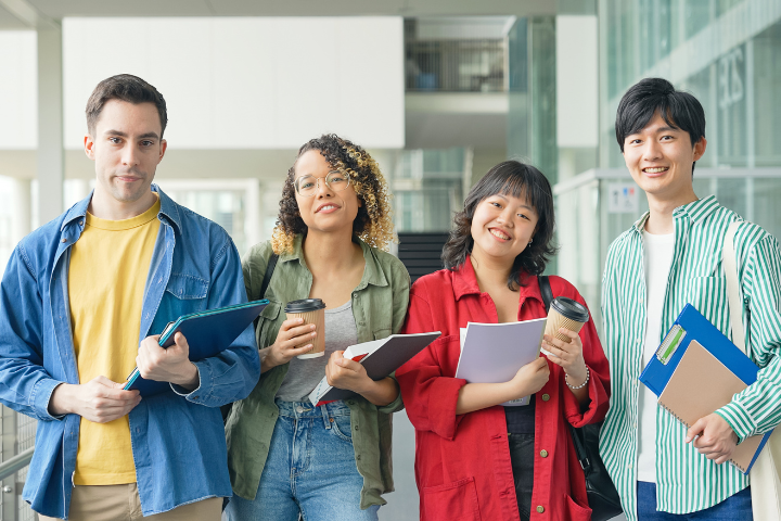 OPTとは？アメリカで留学生が就労許可を申請する方法や要件を解説